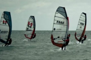  Windsurfing in a sailing school 